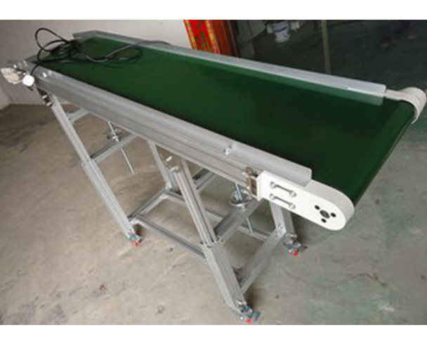 皮帶輸送機(jī)