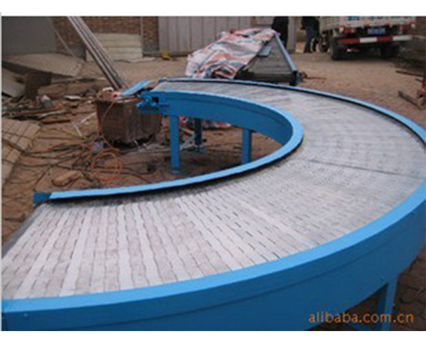 轉(zhuǎn)彎輸送機(jī)